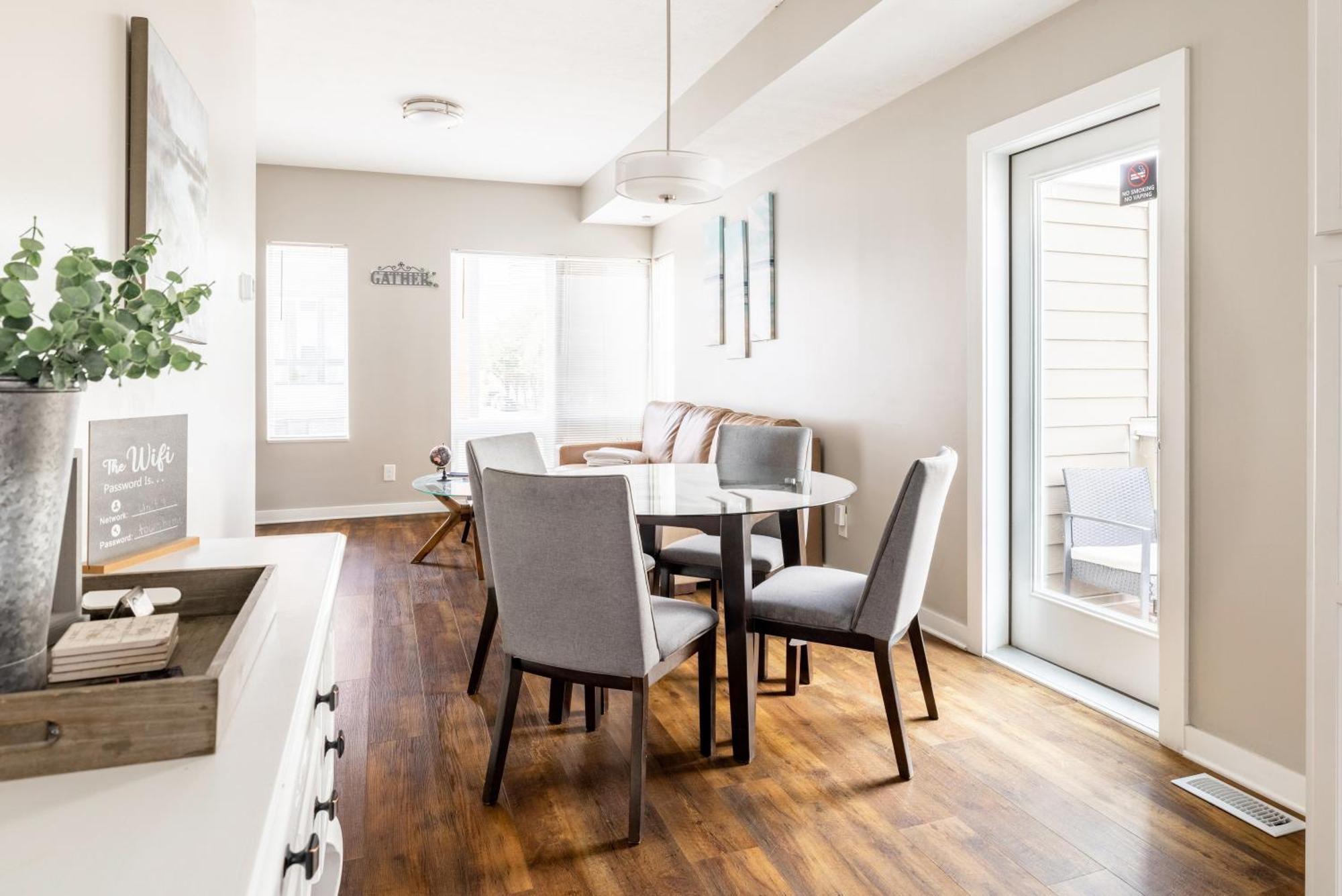 Luxury Downtown Townhome Private Garage Unit 9 คลีฟแลนด์ ภายนอก รูปภาพ