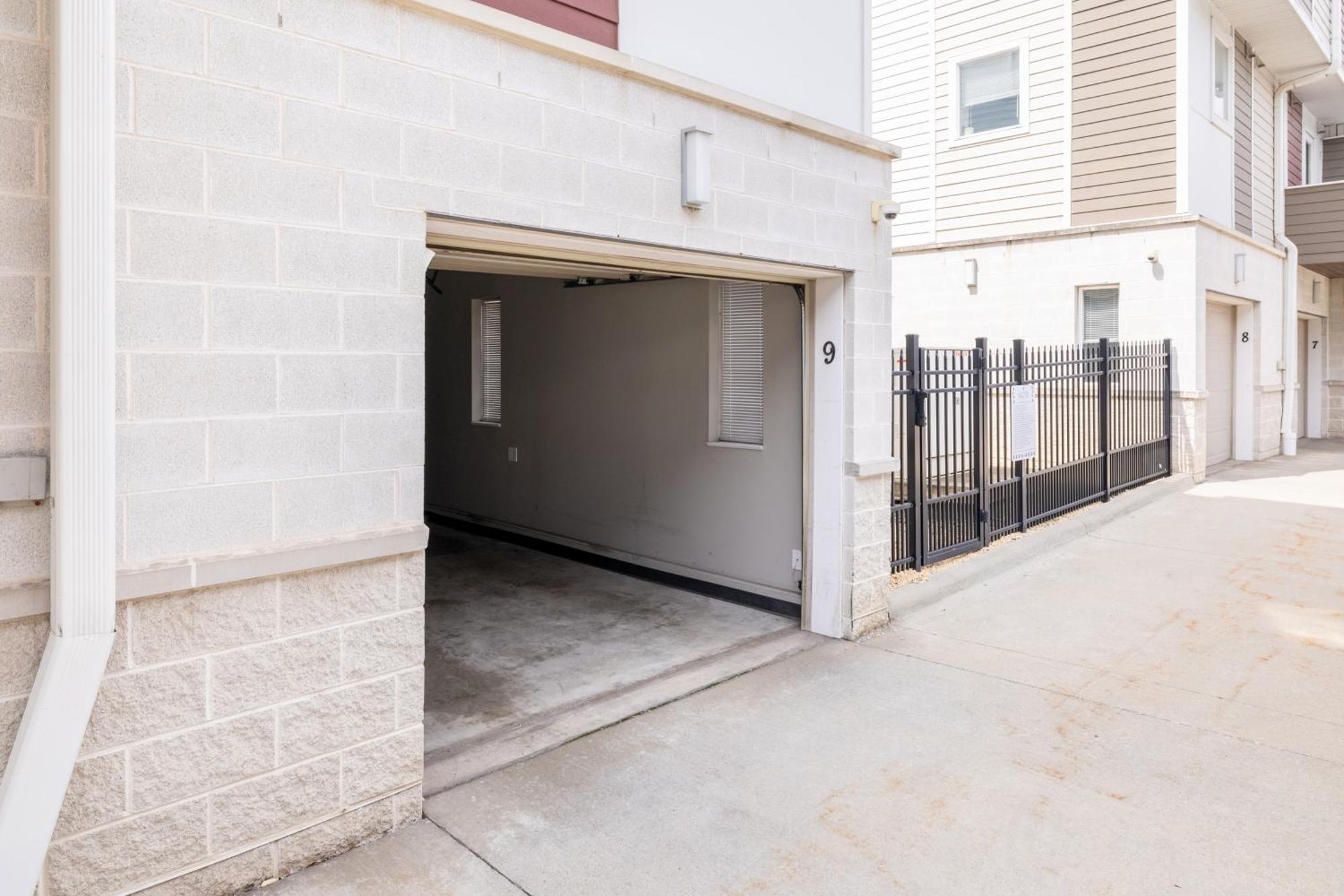 Luxury Downtown Townhome Private Garage Unit 9 คลีฟแลนด์ ภายนอก รูปภาพ
